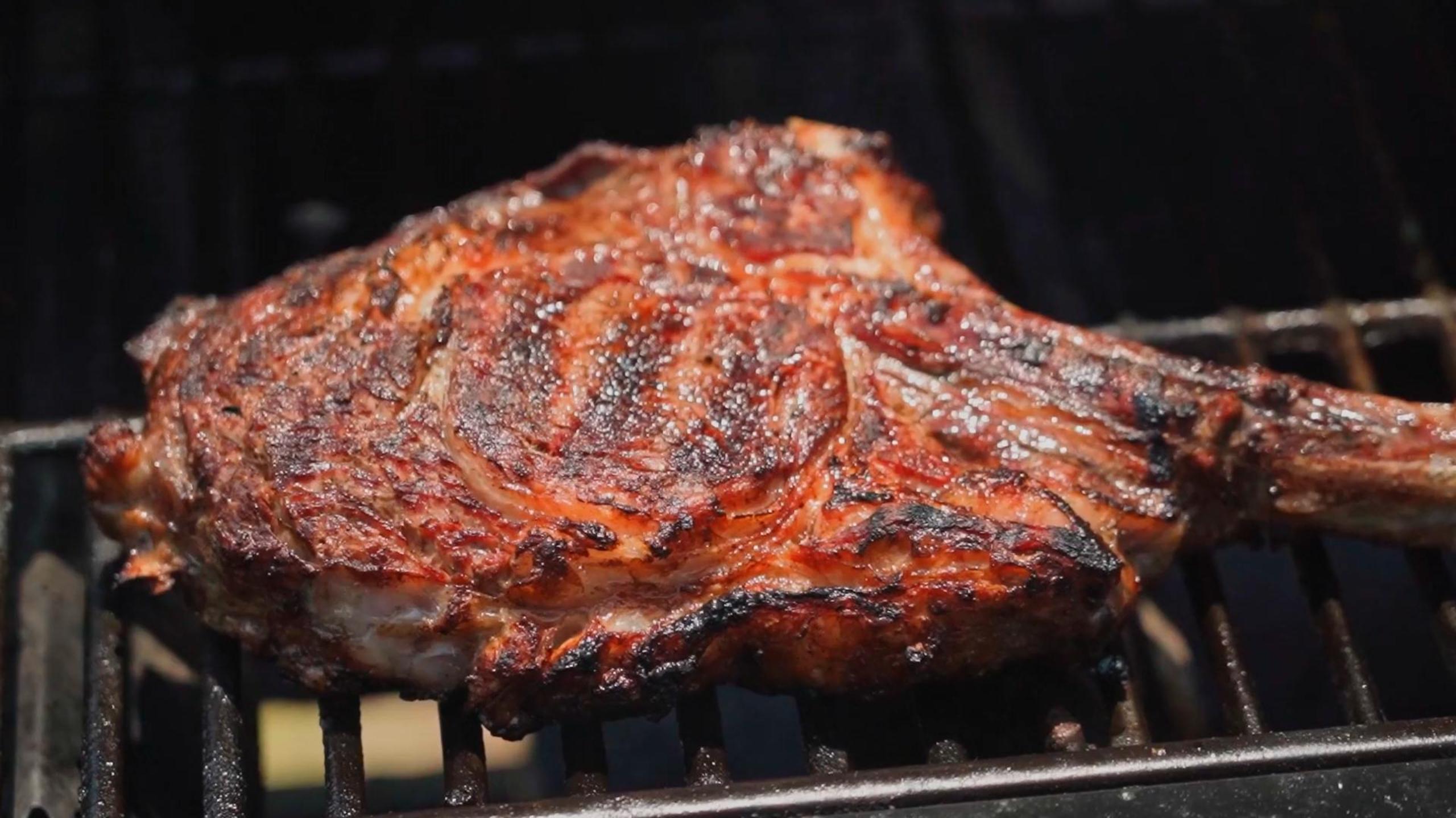 Roasted Tomahawk Steak